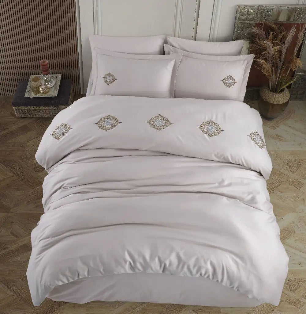 Beige Poplin Double Embroidered Luvettes Bedding Set