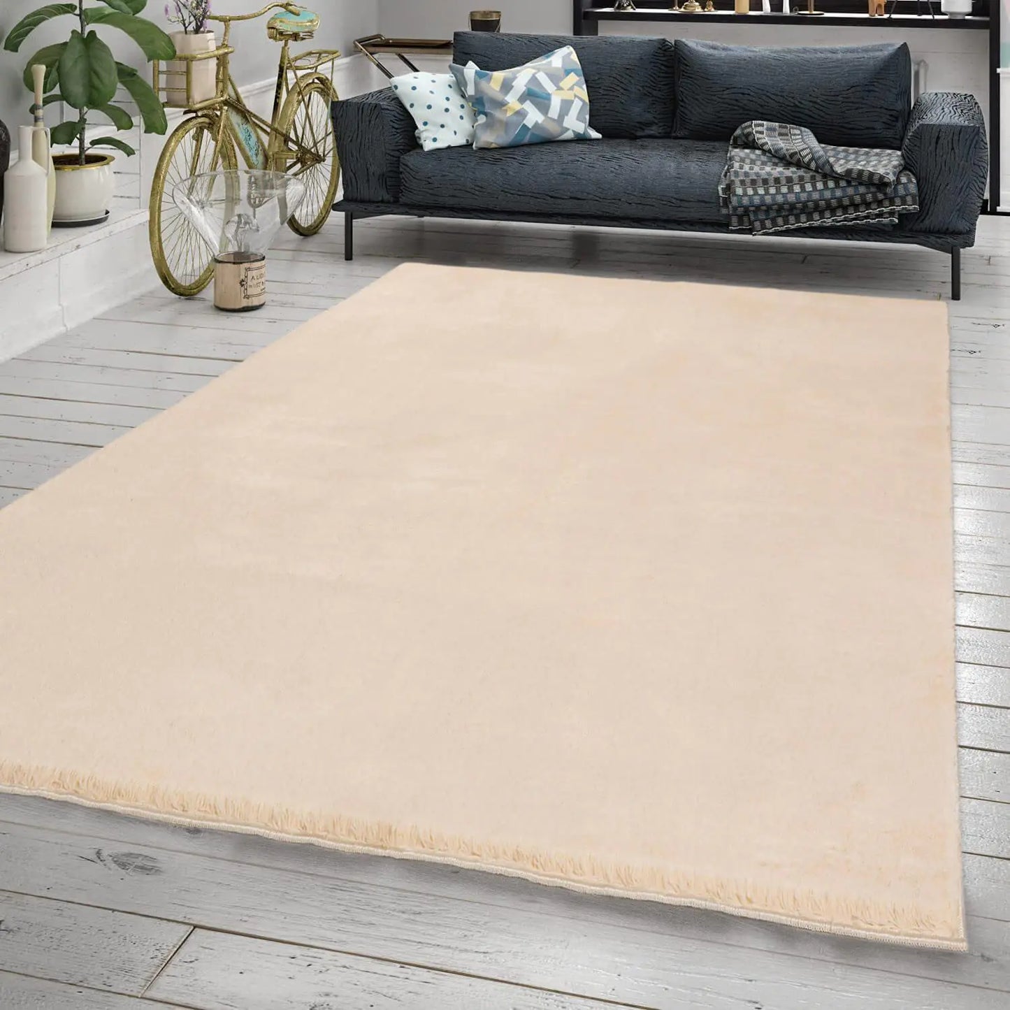 Plush Cream Carpet 160x220 cm - Soft Living Room Rug