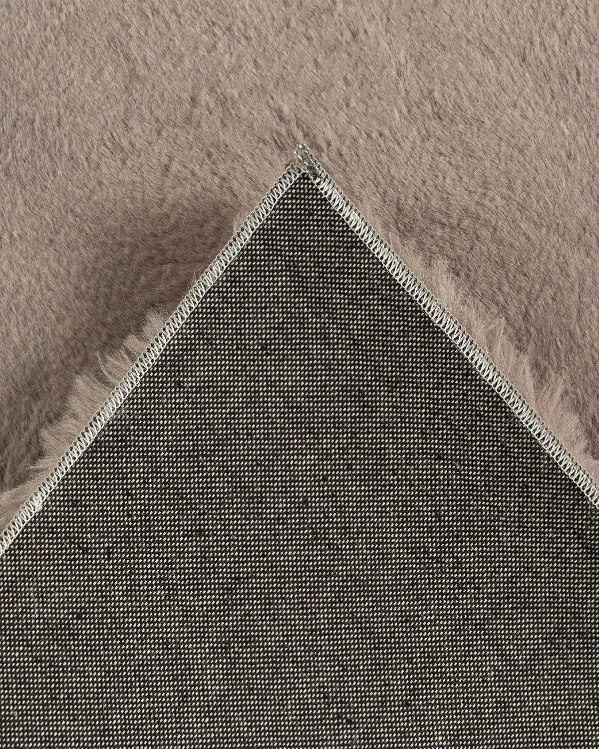 Plush Fuzzy Fur Area Rug - Soft Anthracite Gray Carpet 120x180 cm