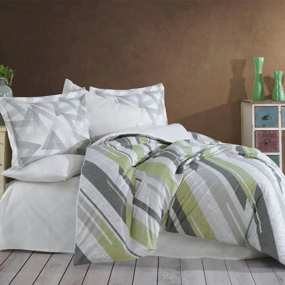 Double Duvet Cover Set in Stark Green - 100% Cotton Bedding