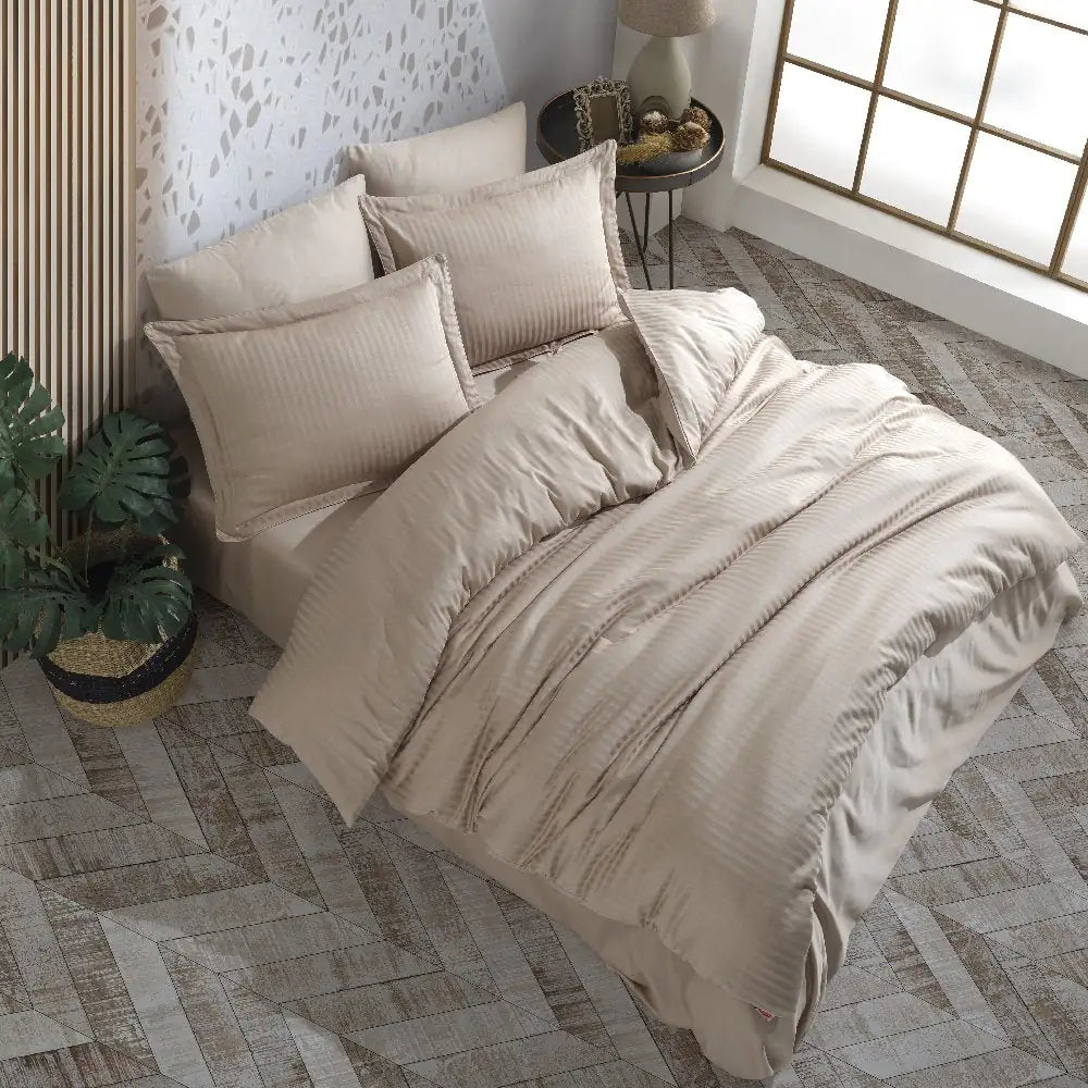 Jacquard Satin Duvet Cover Set - Double Size, Beige Striped Design