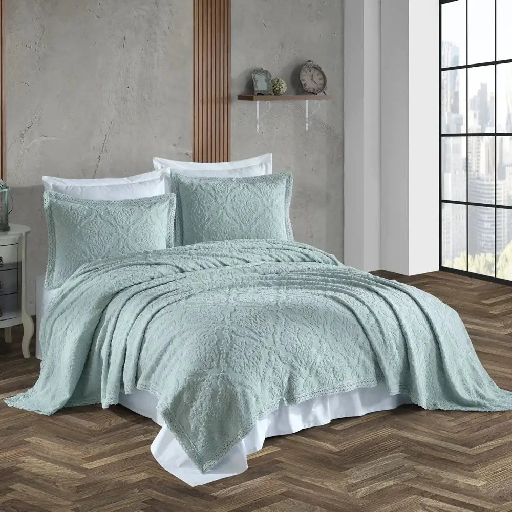 Royal Green Luxurious Bedspread