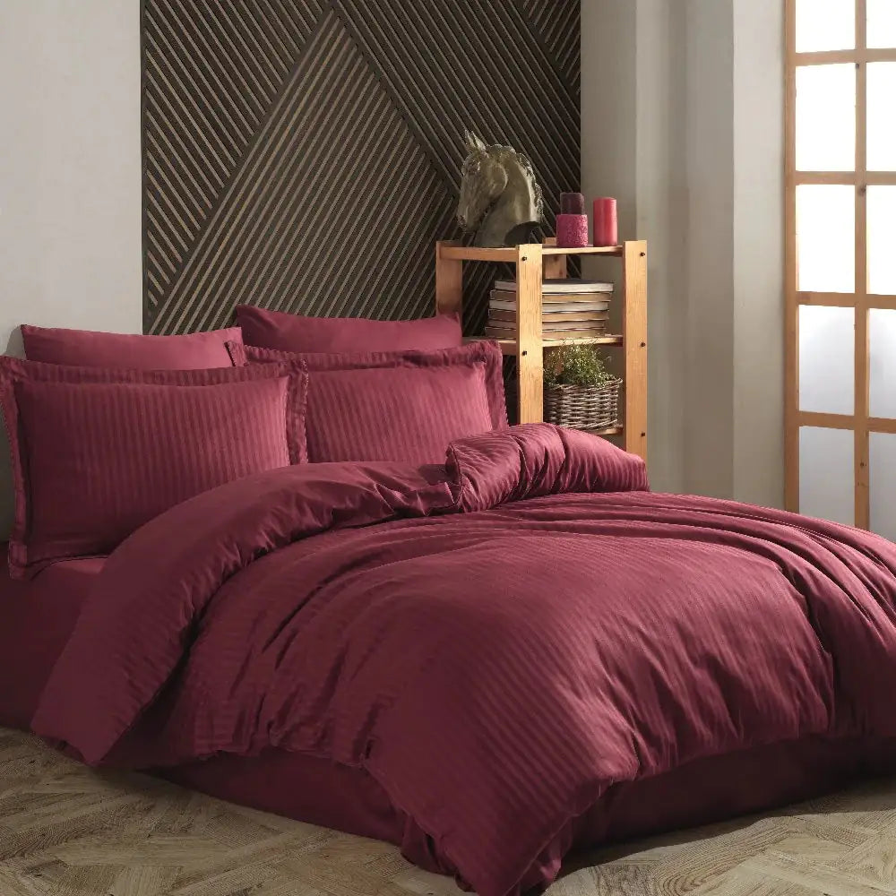 Striped Burgundy Jacquard Satin Duvet Cover Set for Double Bed