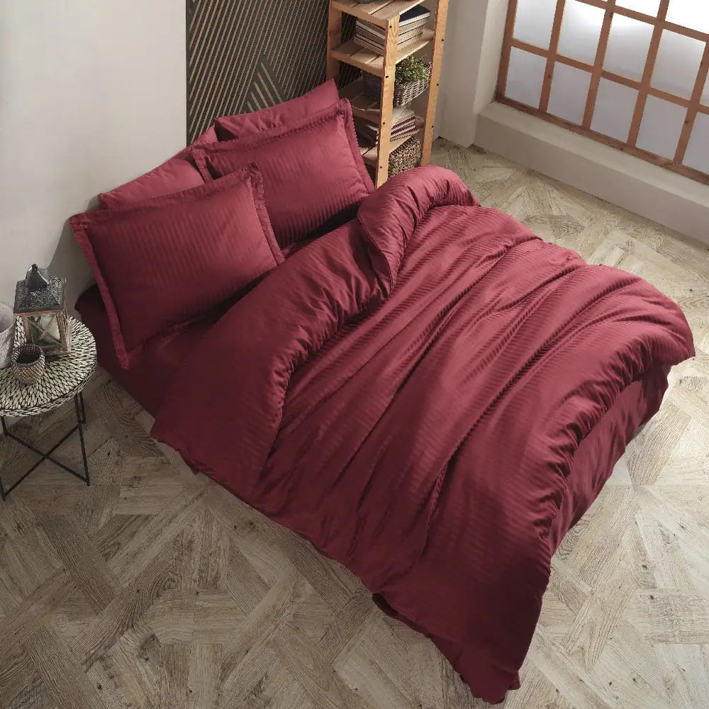 Striped Burgundy Jacquard Satin Duvet Cover Set for Double Bed