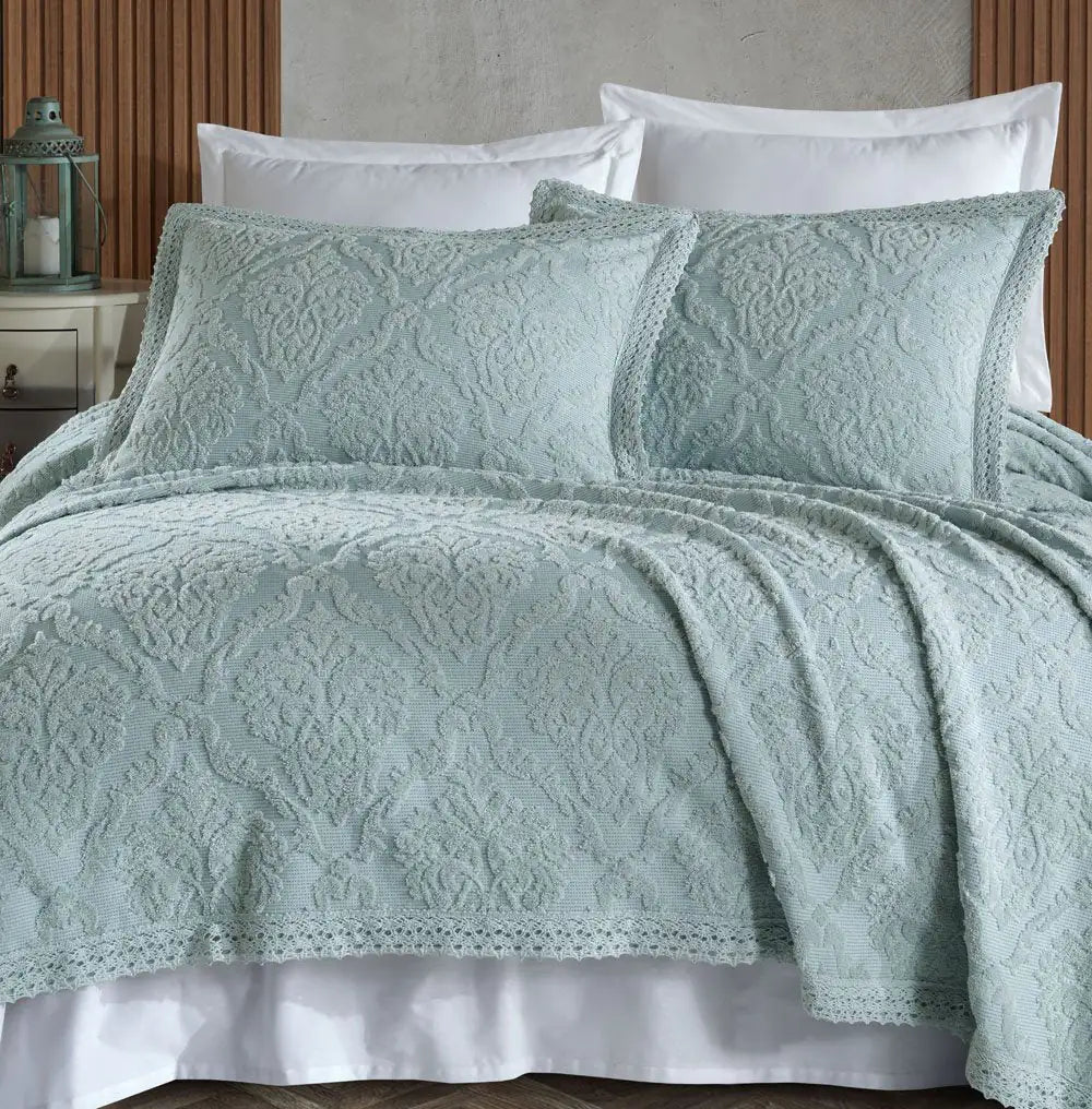 Royal Green Luxurious Bedspread