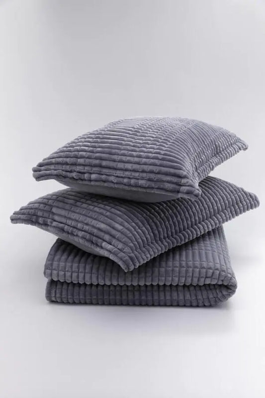 Modern 3-Piece Double Bedding Set with Pillowcases - Dark Gray