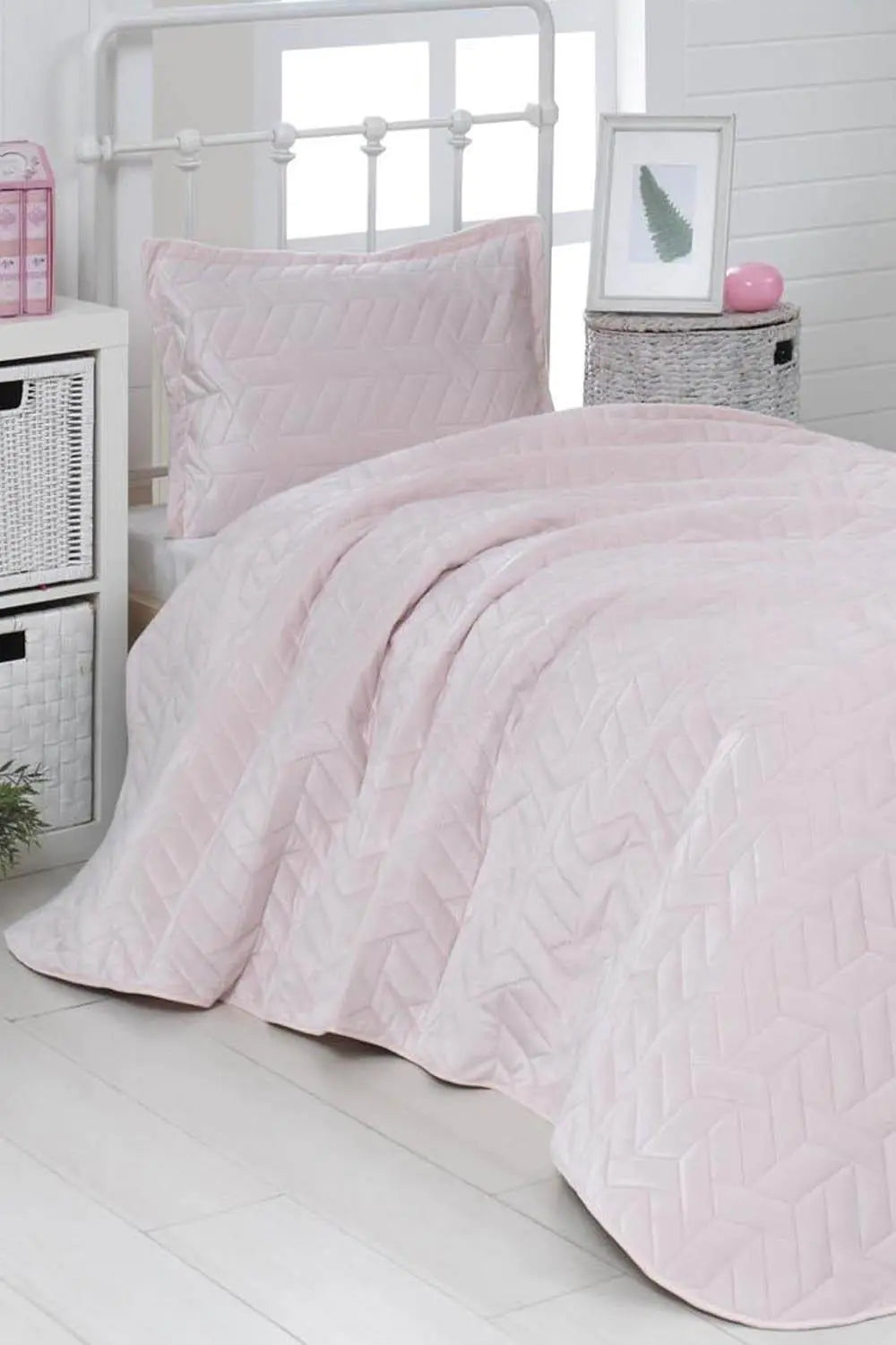 Luxury Ruby Powder Cotton Bedspread Set - Single Size Soft Bedding