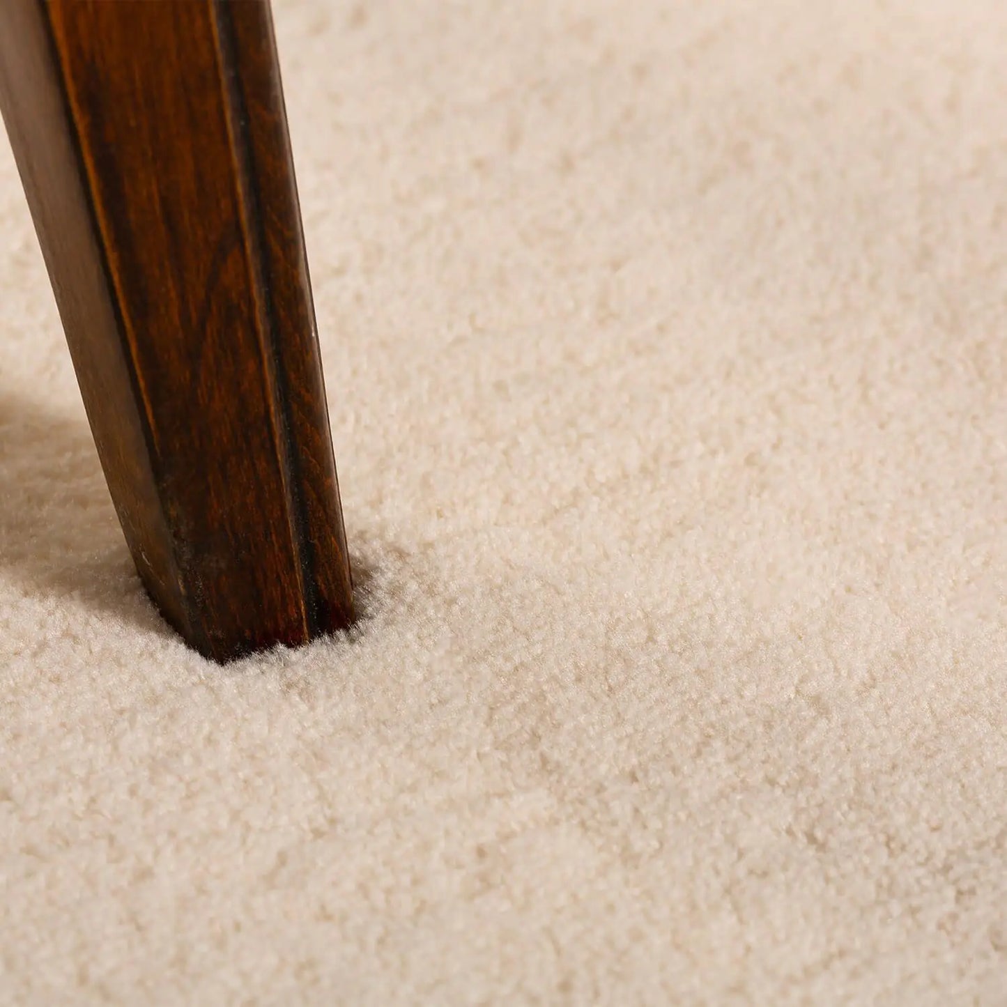 Royal Plush Cream Carpet 80x150 cm